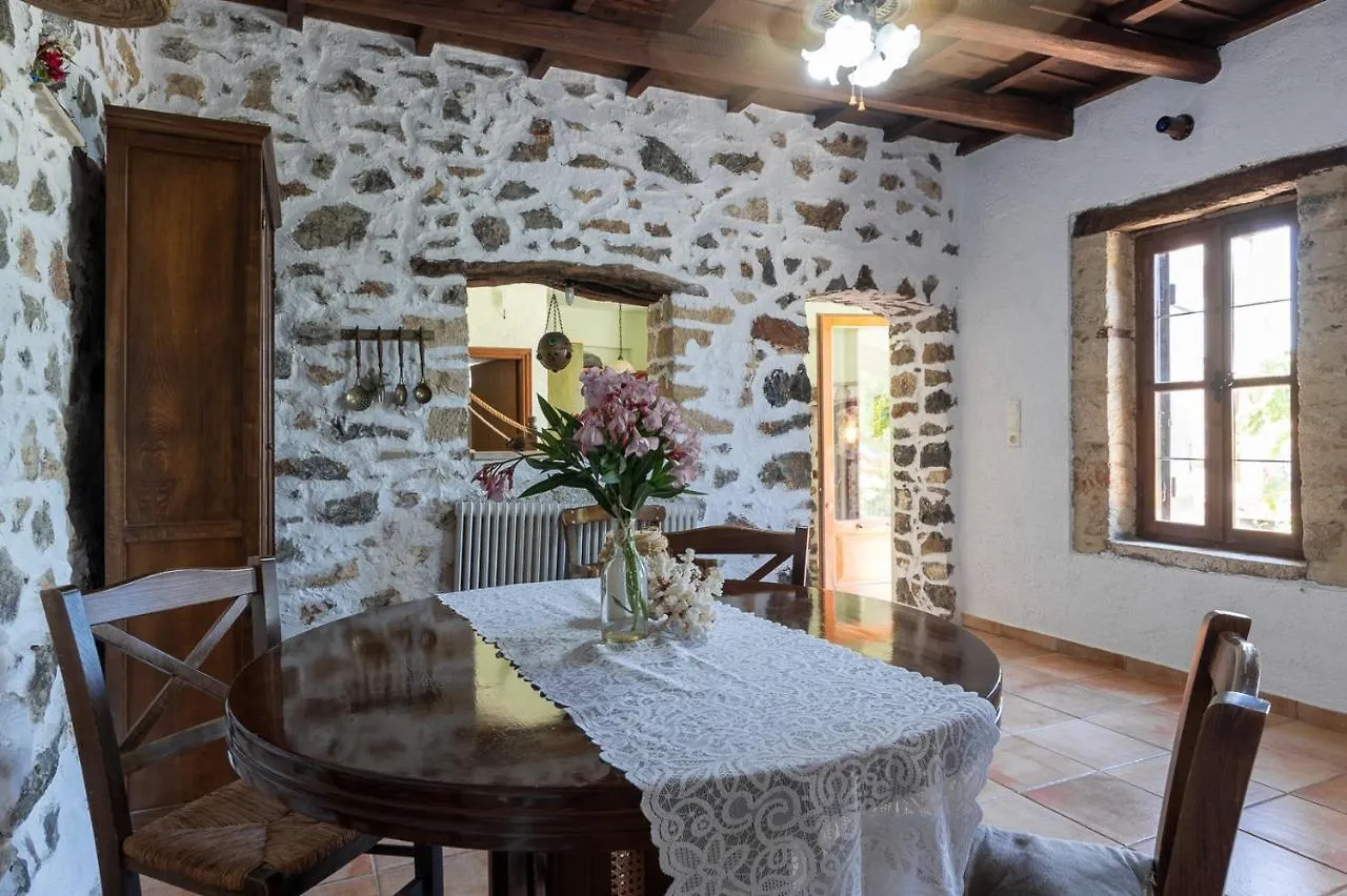 Elia Woodstone Houses 0*, Elia (Crete)