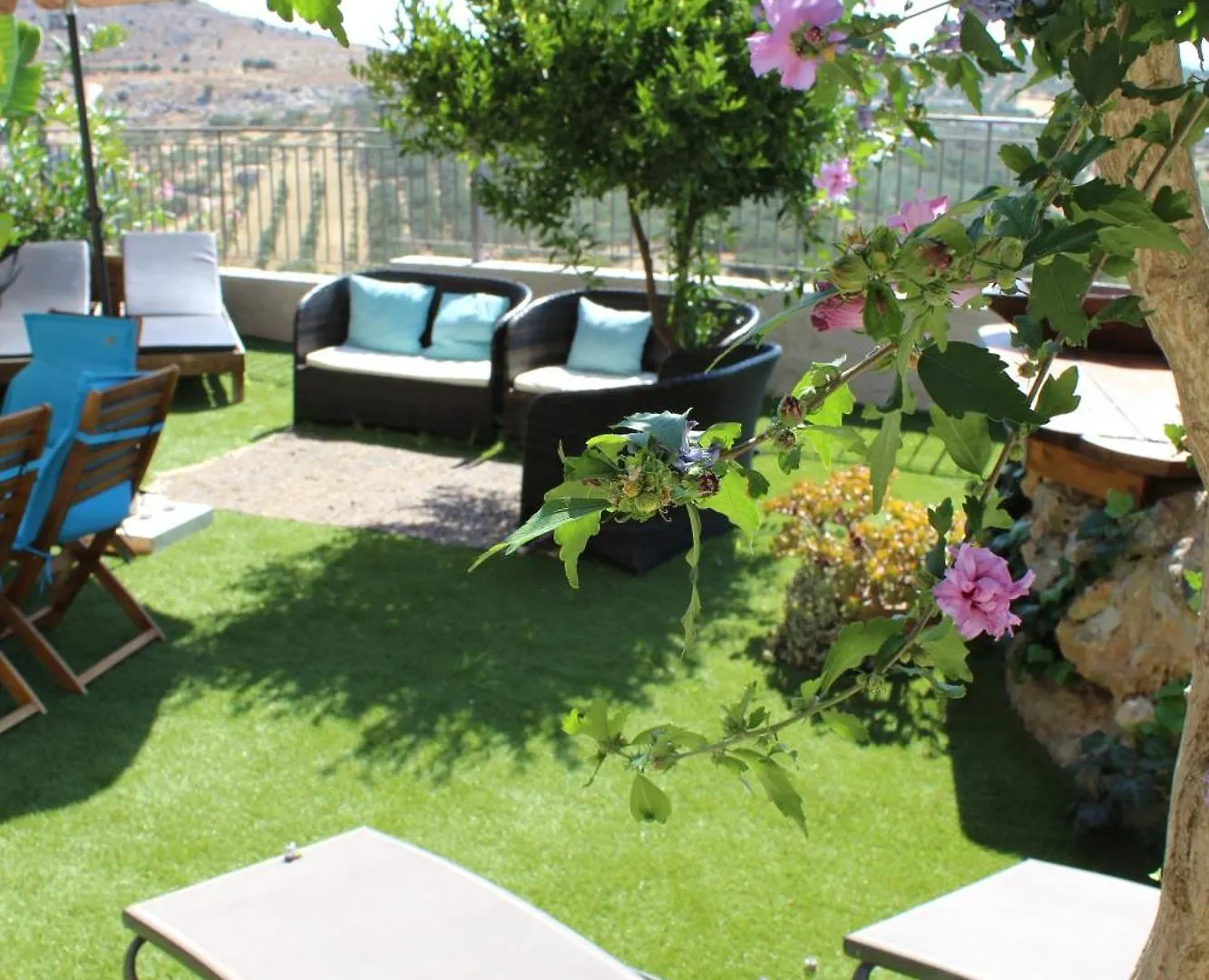 Elia Woodstone Houses Villa