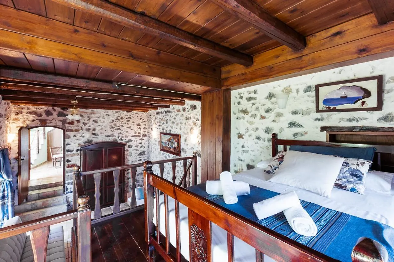 Elia Woodstone Houses Villa Elia (Crete)